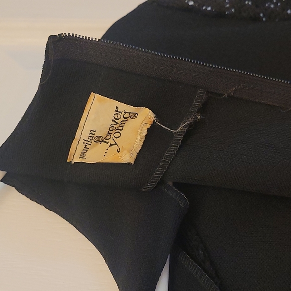 EUC VTG 1960s Puritan Forever Young Mod Black Dress with Open Lace Sleeves - Picture 7 of 12